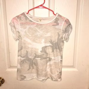 FREE PEOPLE XS CAMO TOP